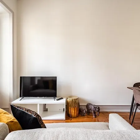 Akicity Sete Rios Iris Apartman *
